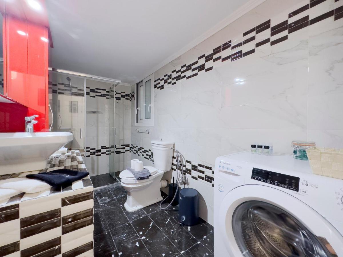 Aristotelous Spacious 109Sqm Apt In Athena Bagian luar foto